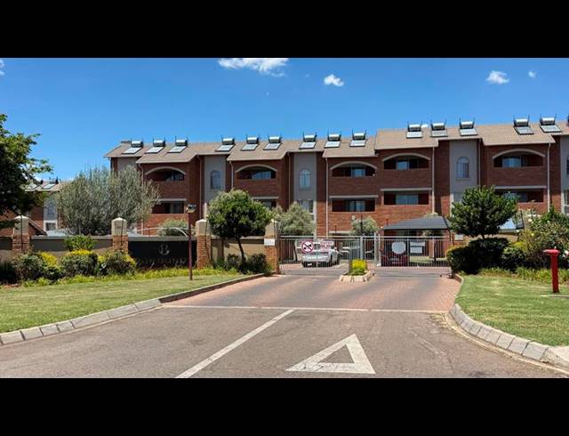 3 BEDROOM APARTMENT FOR SALE IN MONAVONI